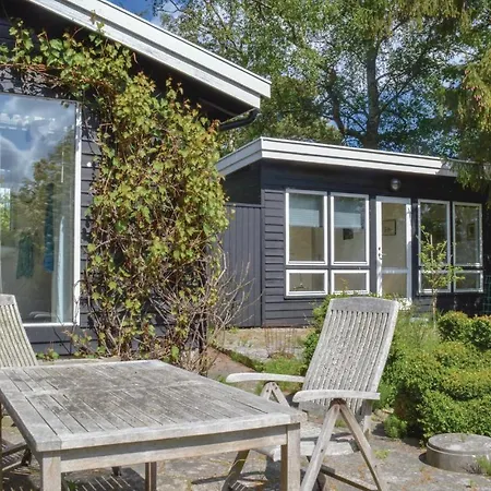 Three-bedroom Holiday In * Vejby